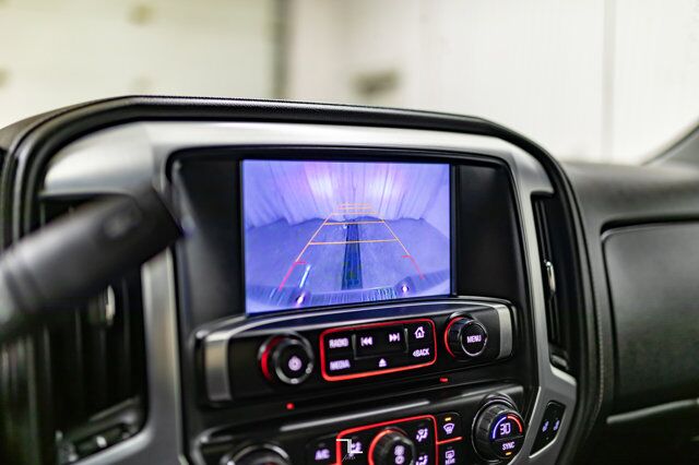 2015 GMC Sierra 2500HD 4x4 Crew Cab SLT Z71 Leather BCam Red Deer AB