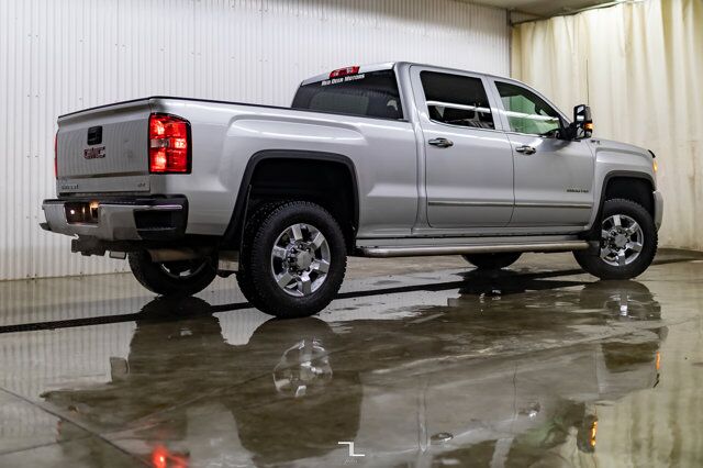 2015 GMC Sierra 2500HD 4x4 Crew Cab SLT Z71 Leather BCam Red Deer AB