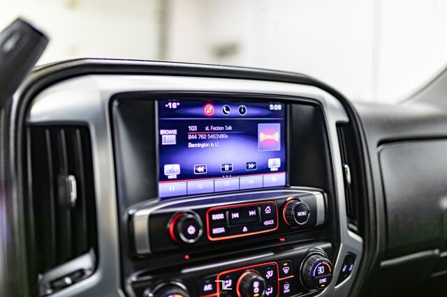 2015 GMC Sierra 2500HD 4x4 Crew Cab SLT Z71 Leather BCam Red Deer AB