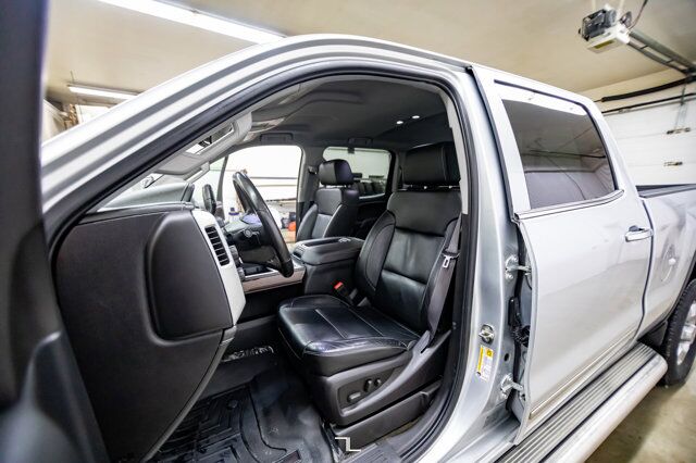 2015 GMC Sierra 2500HD 4x4 Crew Cab SLT Z71 Leather BCam Red Deer AB