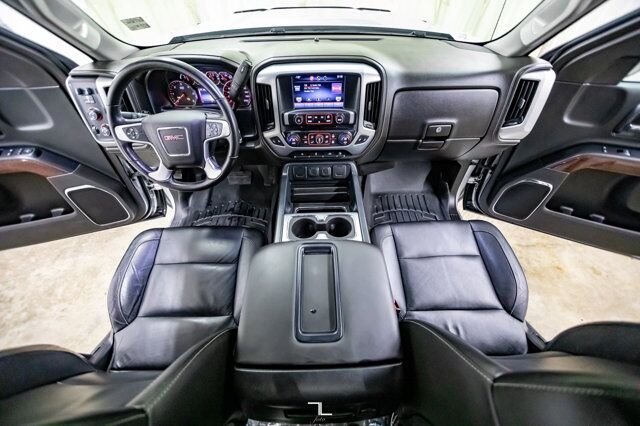 2015 GMC Sierra 2500HD 4x4 Crew Cab SLT Z71 Leather BCam Red Deer AB