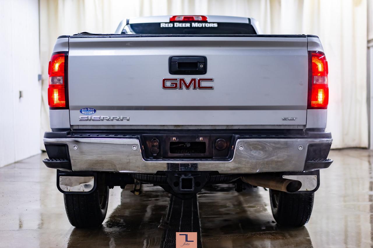 2015 GMC Sierra 2500HD 4x4 Crew Cab SLT Z71 Leather Roof Nav BCam Red Deer AB
