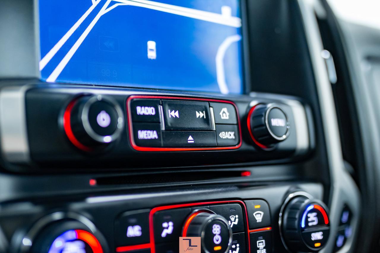 2015 GMC Sierra 2500HD 4x4 Crew Cab SLT Z71 Leather Roof Nav BCam Red Deer AB