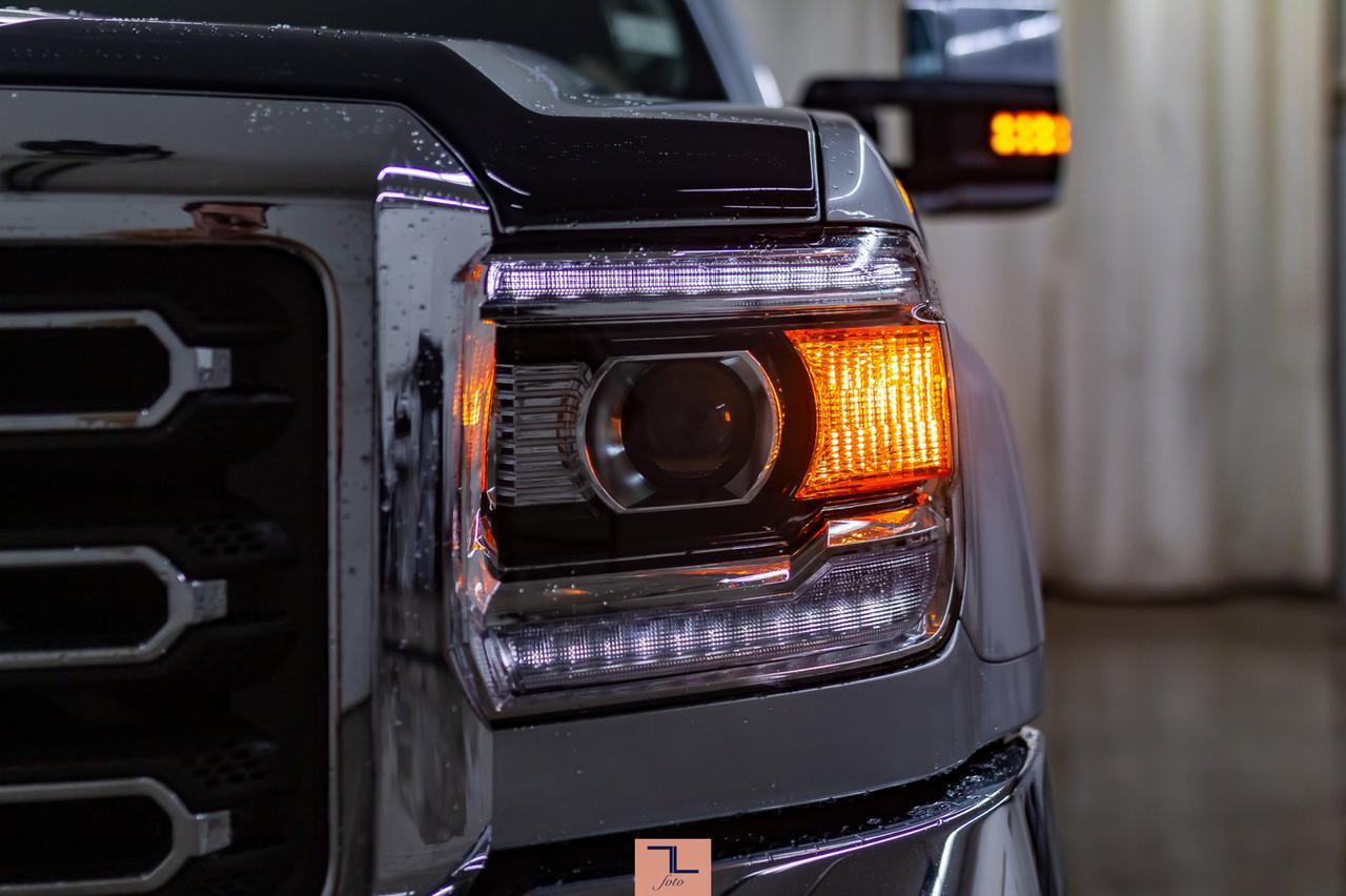 2015 GMC Sierra 2500HD 4x4 Crew Cab SLT Z71 Leather Roof Nav BCam Red Deer AB