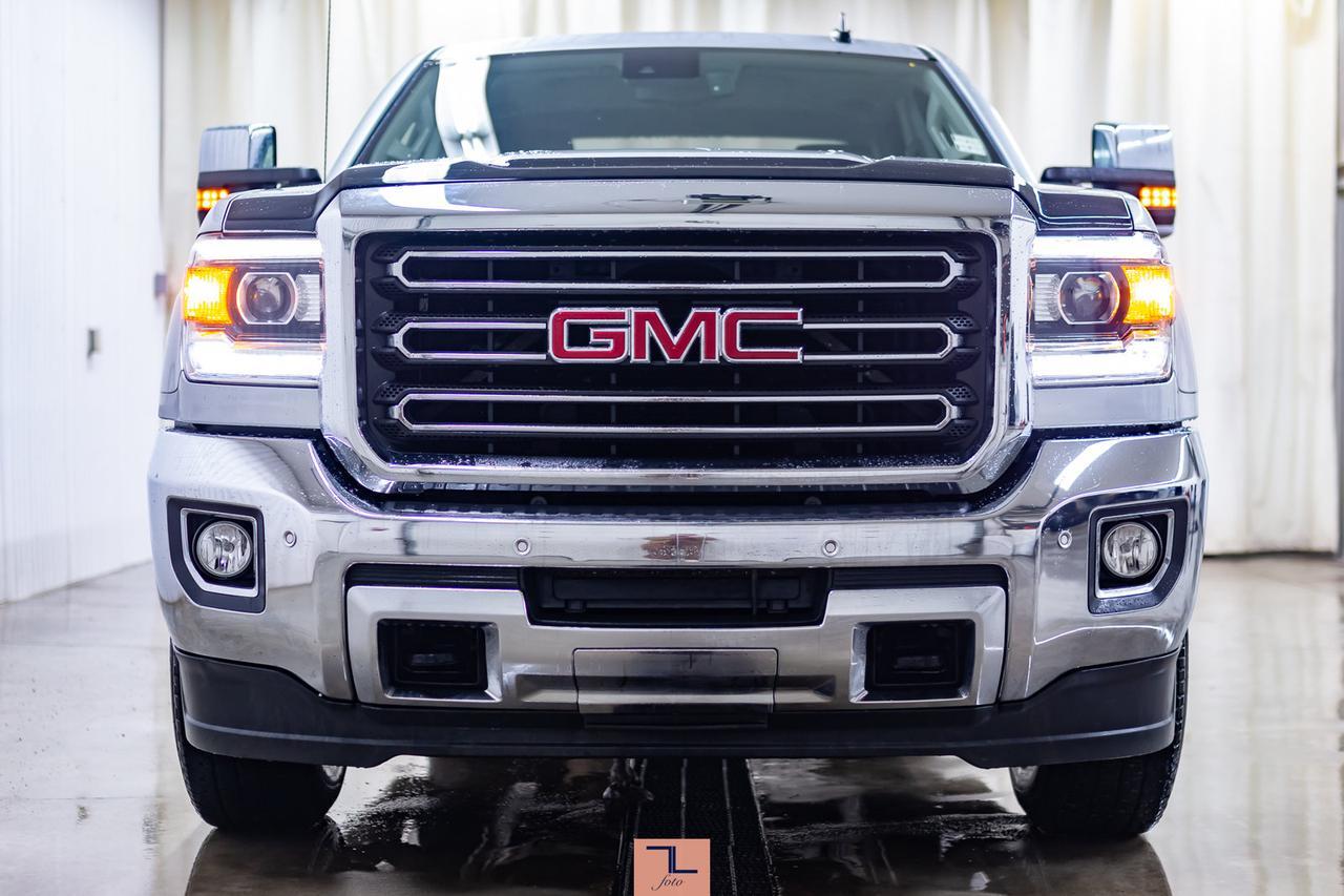 2015 GMC Sierra 2500HD 4x4 Crew Cab SLT Z71 Leather Roof Nav BCam Red Deer AB