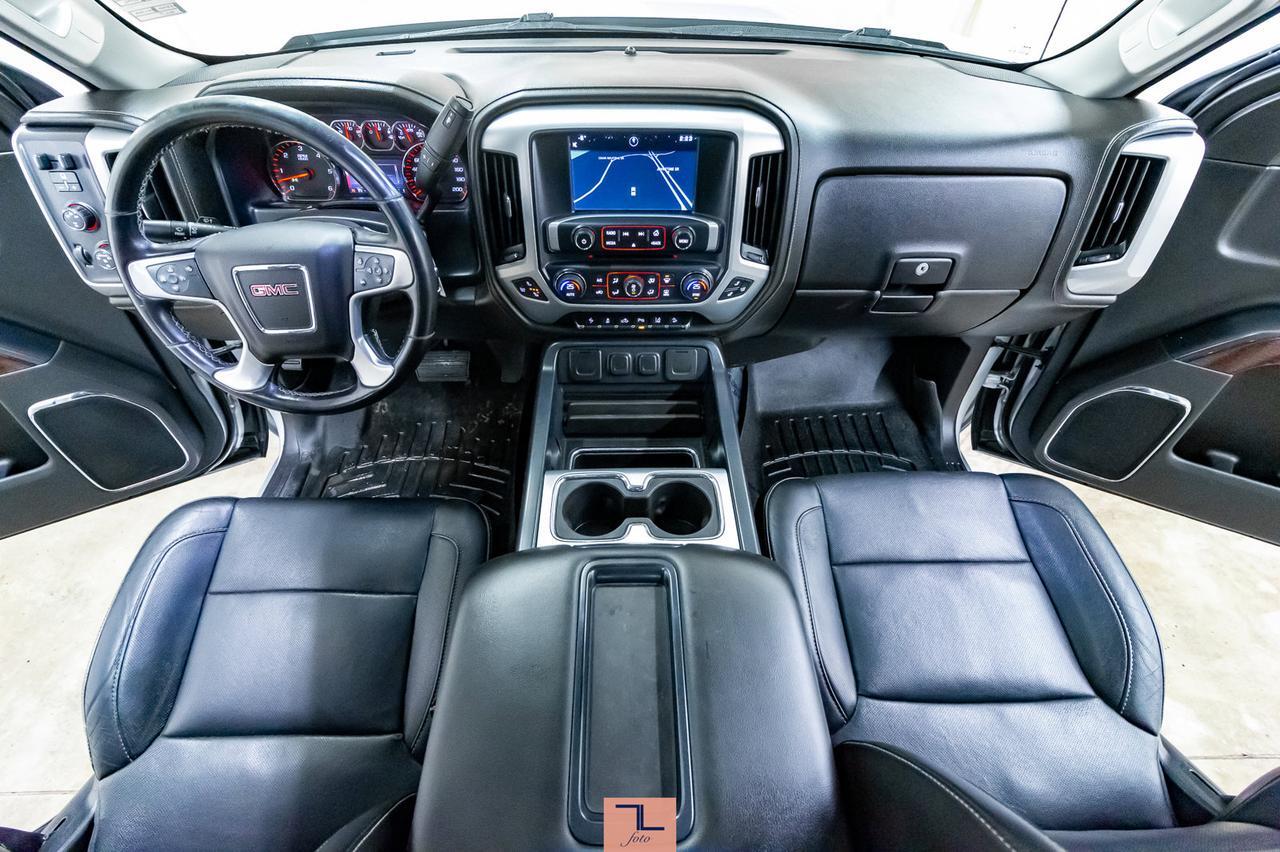 2015 GMC Sierra 2500HD 4x4 Crew Cab SLT Z71 Leather Roof Nav BCam Red Deer AB