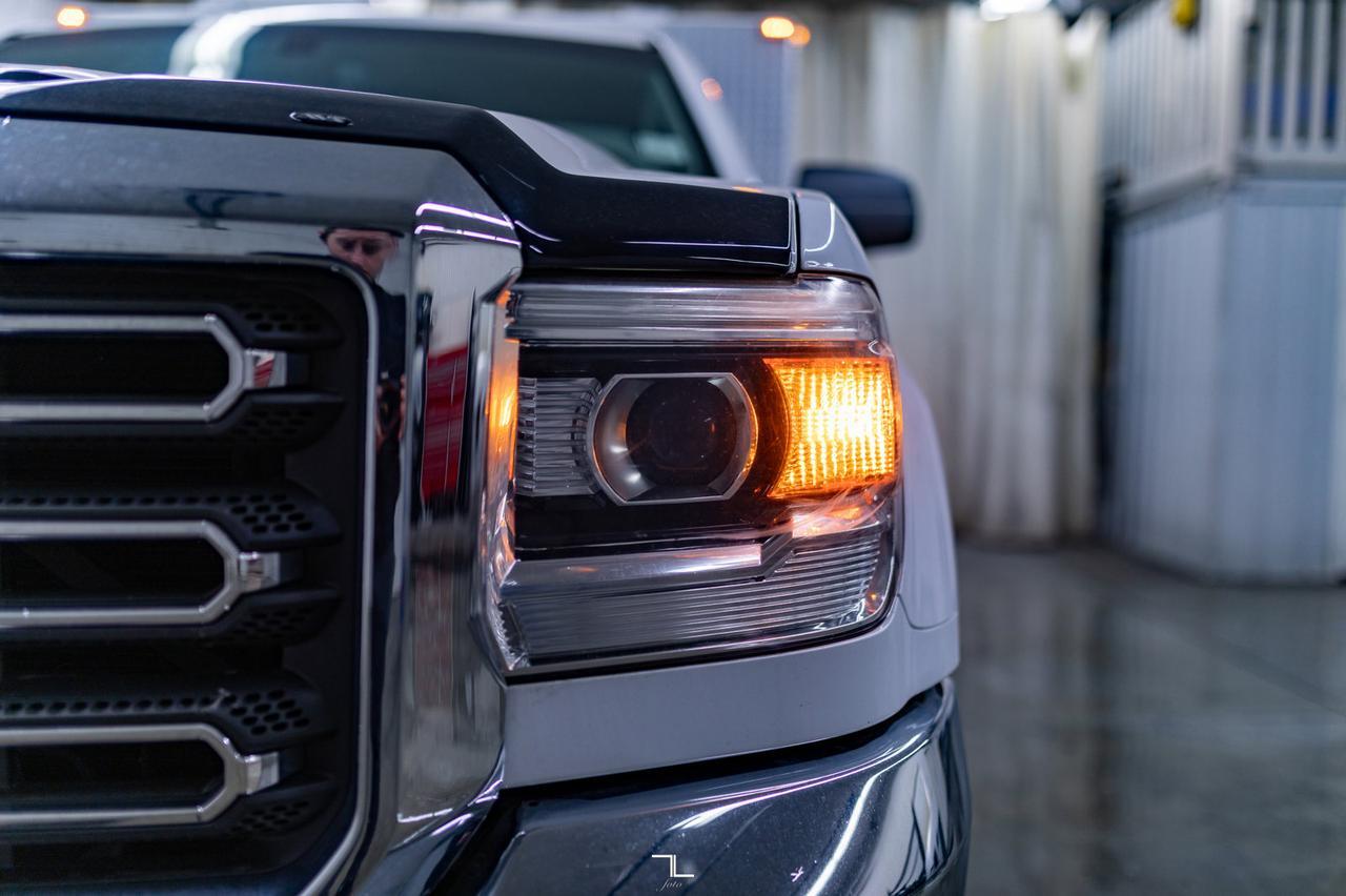 2015 GMC Sierra 2500HD 4x4 Reg Cab Mechanics Box Red Deer AB