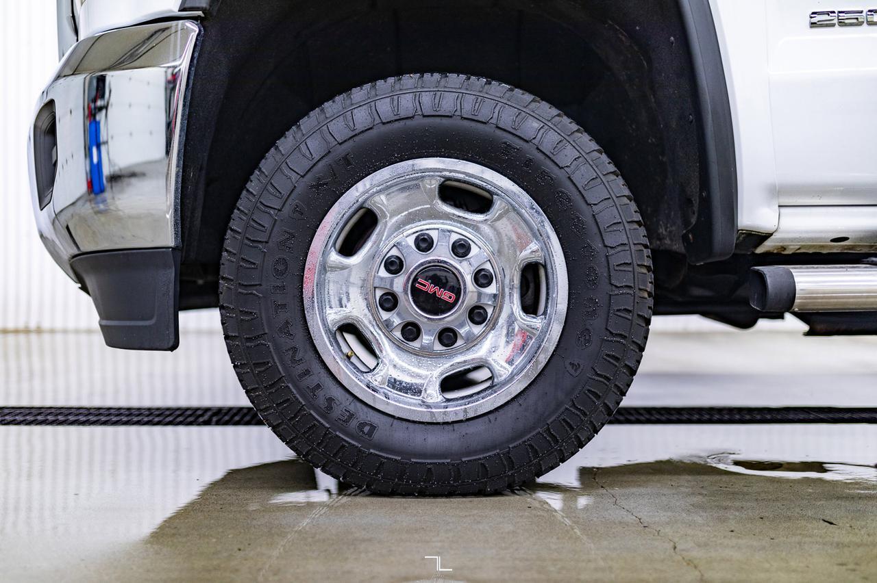 2015 GMC Sierra 2500HD 4x4 Reg Cab Mechanics Box Red Deer AB