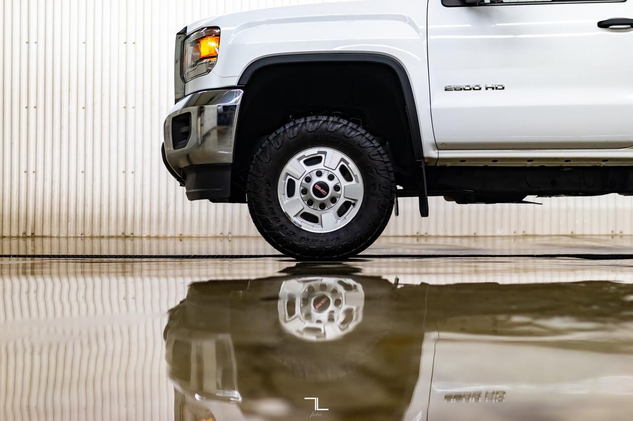 2015 GMC Sierra 2500HD 4x4 Reg Cab WT Longbox Red Deer AB