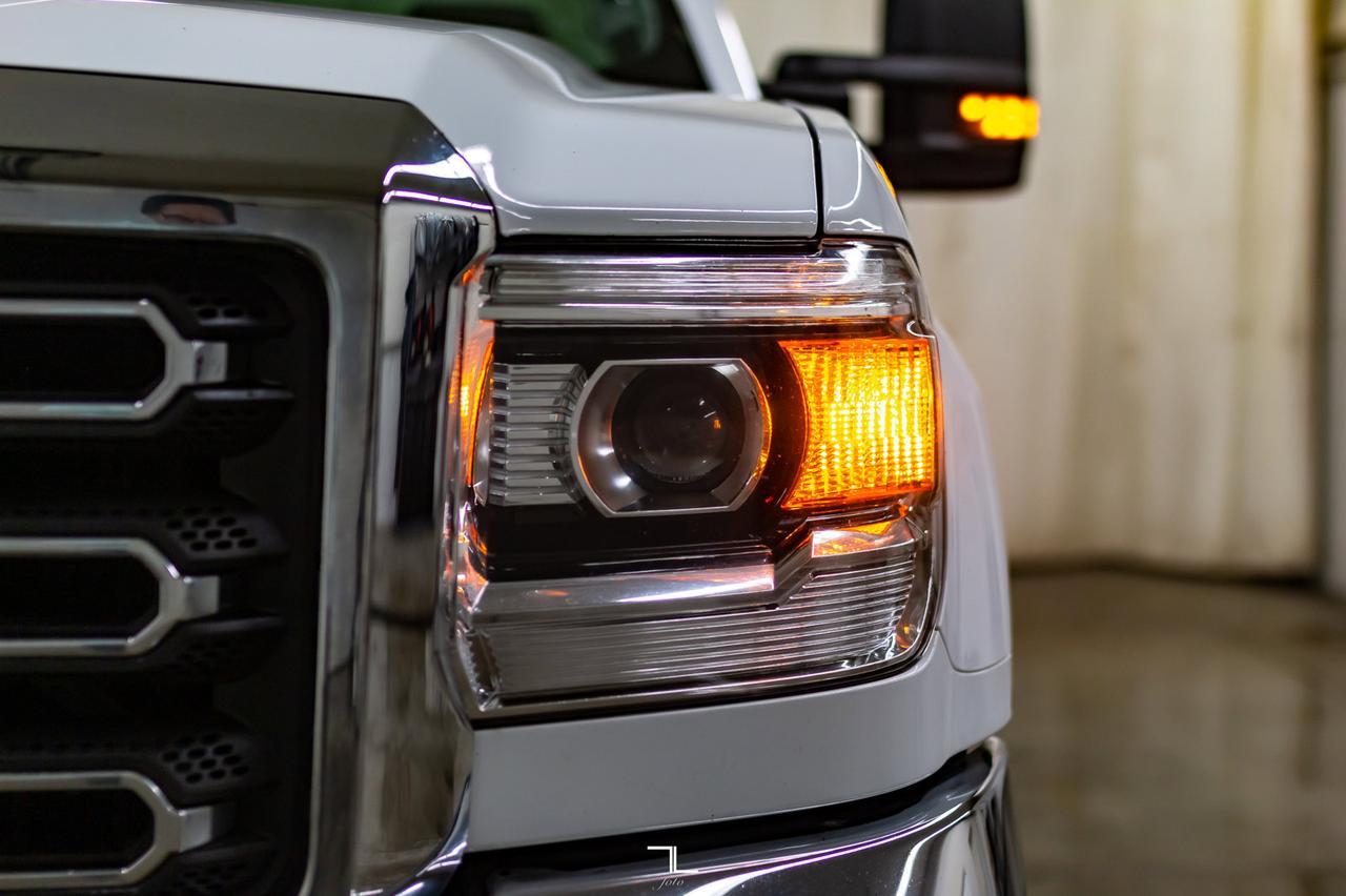 2015 GMC Sierra 2500HD 4x4 Reg Cab WT Longbox Red Deer AB