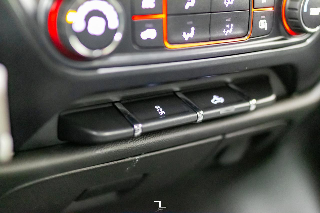 2015 GMC Sierra 2500HD 4x4 Reg Cab WT Longbox Red Deer AB