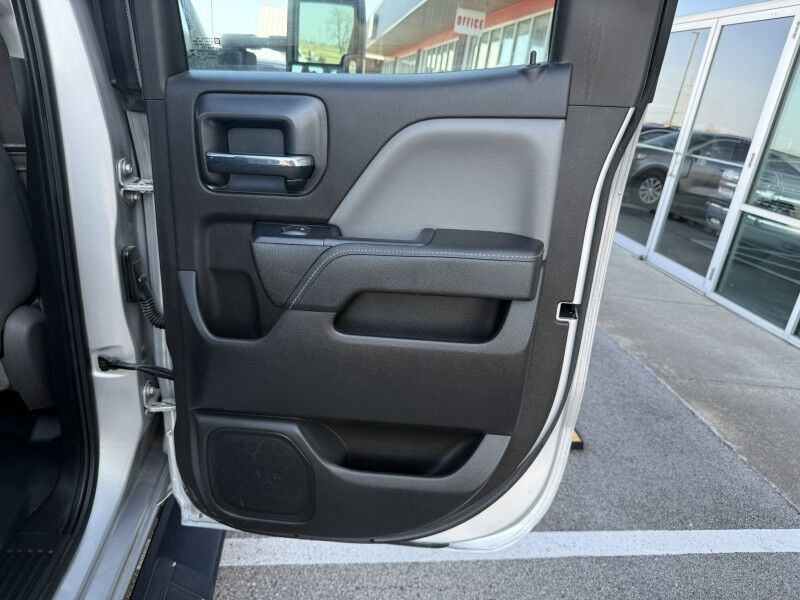 2015 GMC Sierra 2500HD Cab & Chasssis Collinsville OK