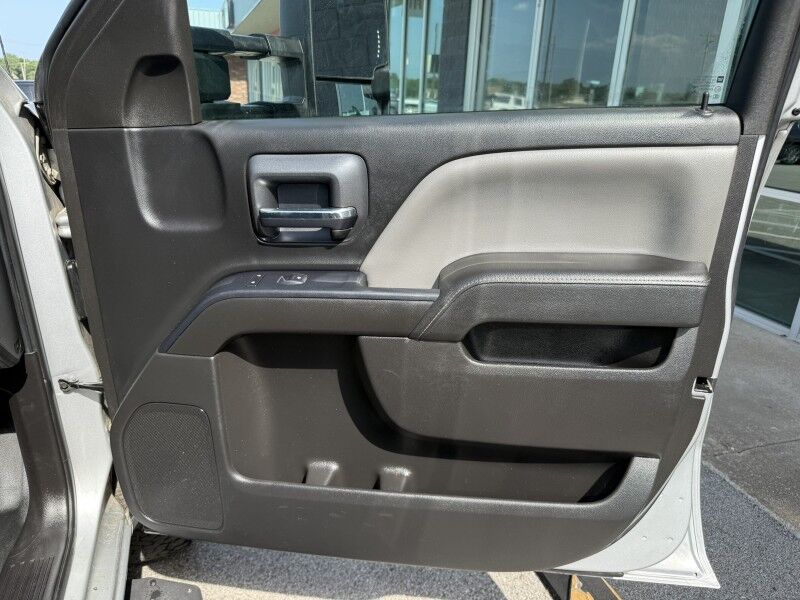 2015 GMC Sierra 2500HD Cab & Chasssis Collinsville OK