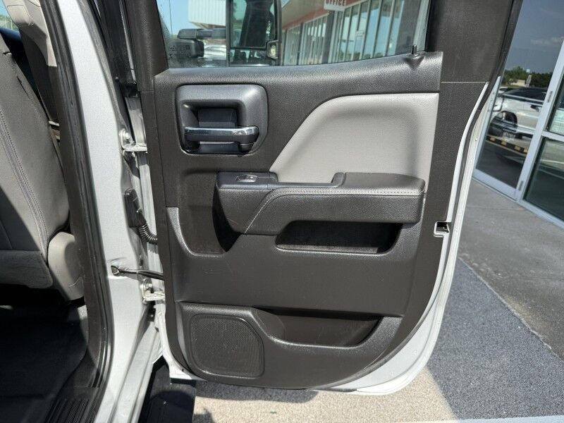 2015 GMC Sierra 2500HD Cab & Chasssis Collinsville OK
