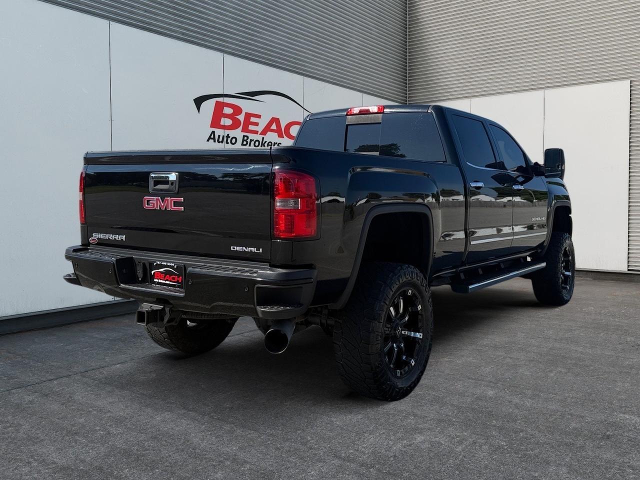 2015 GMC Sierra 2500HD Denali, BLUETOOTH, UNIVERSAL GARAGE DOOR OPENER, SUNROOF, RUNNING BOARDS, POWERED SLIDING REAR WINDOW, BACKUP CAMERA, TOW PACKAGE, HEATED STEERING WHEEL, HEATED AND VENTILATED FRONT SEATS, TRUCKS THIS CLEAN DONT LAST LONG COME AND TEST DRIVE THIS DEN Norfolk VA