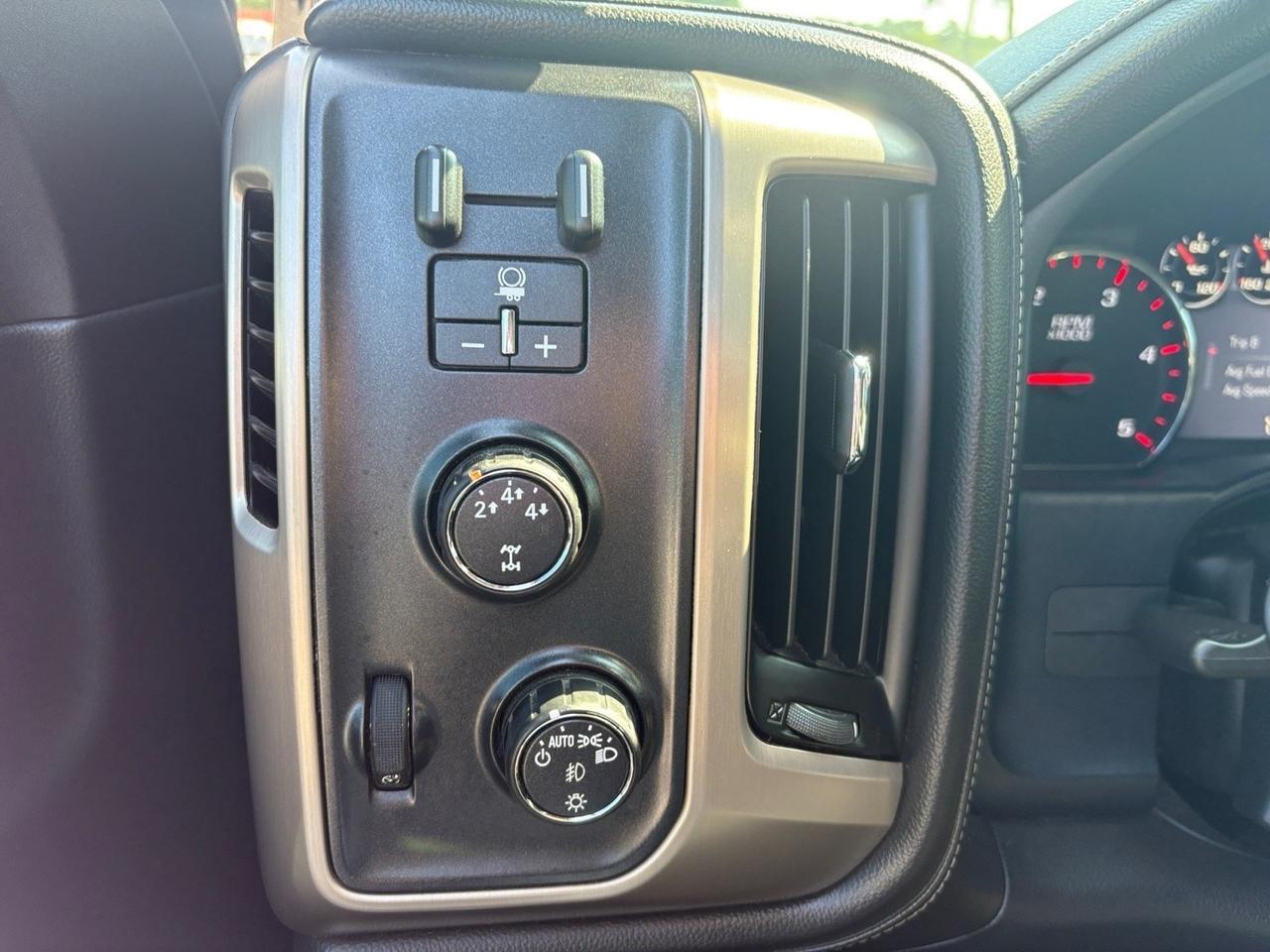 2015 GMC Sierra 2500HD Denali, CREW CAB 4X4 6.6L DURAMAX DIESEL ALLISON TRANSMISSION, HEATED SEATS, RUNNING BOARDS, APPLE CARPLAY/ANDROID AUTO, TAILGATE STEP, FENDER FLARES, SUNROOF, BED LINER, TOW PACKAGE, BACKUP CAMERA, CLEAN CARFAX CERTIFIED, TAKE POWER ON THE ROAD! Virginia Beach VA