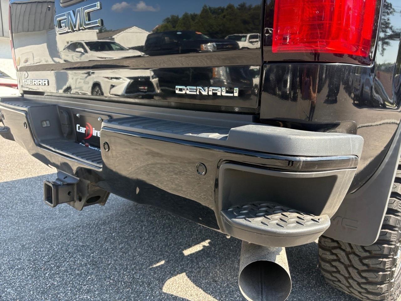 2015 GMC Sierra 2500HD Denali, CREW CAB 4X4 6.6L DURAMAX DIESEL ALLISON TRANSMISSION, HEATED SEATS, RUNNING BOARDS, APPLE CARPLAY/ANDROID AUTO, TAILGATE STEP, FENDER FLARES, SUNROOF, BED LINER, TOW PACKAGE, BACKUP CAMERA, CLEAN CARFAX CERTIFIED, TAKE POWER ON THE ROAD! Virginia Beach VA