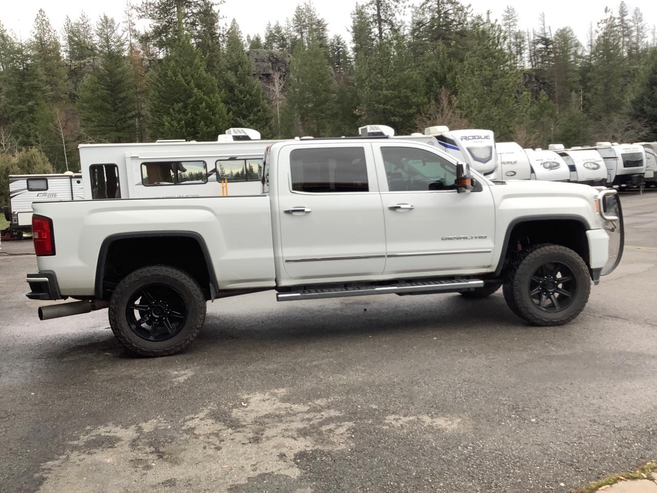 2015 GMC Sierra 2500HD Denali
