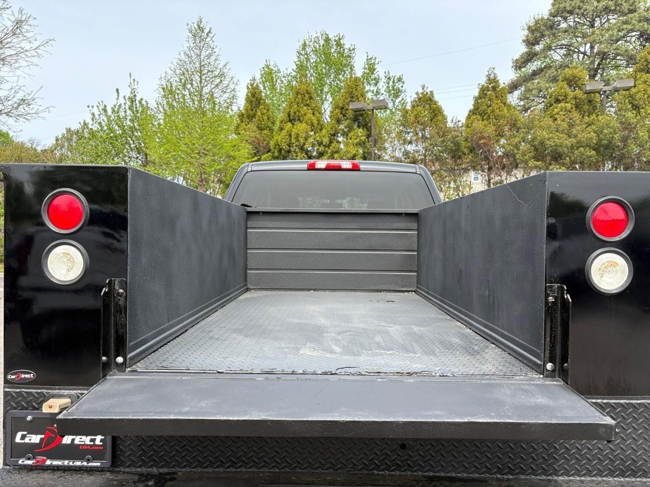 2015 GMC Sierra 2500HD SLE, KNAPHEIDE WORK UTILITY BED, EXTERNAL CARGO COMPARTMENTS, TOW PACKAGE WITH HITCH, BACKUP CAMERA, REMOTE START, NAVIGATION WITH APPLE CARPLAY/ANDROID AUTO, HEATED SEATS, LOW MILEAGE, ONLY 1 OWNER, CLEAN CARFAX, GET TO WORK IN THIS GMC! Virginia Beach VA