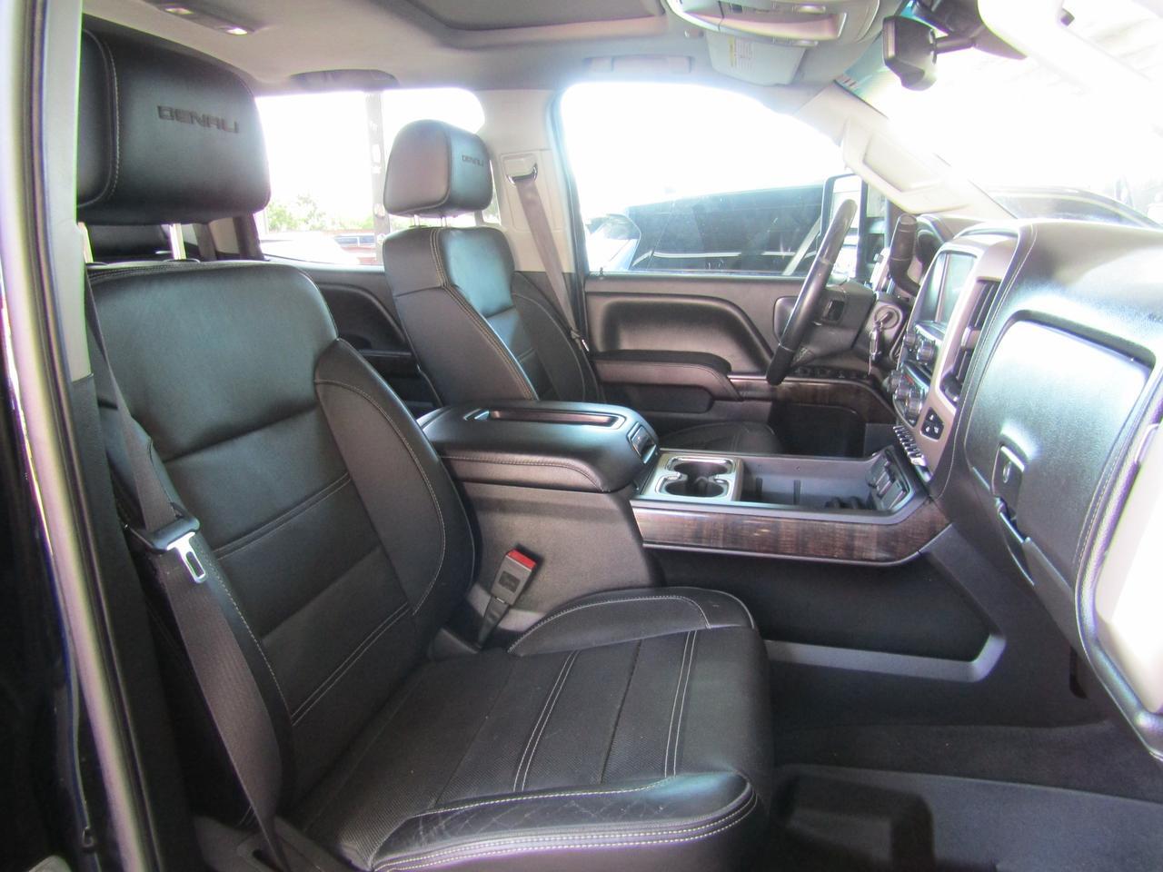 2015 GMC Sierra 2500HD available WiFi 4WD Crew Cab 153.7 Denali Grand Prairie TX