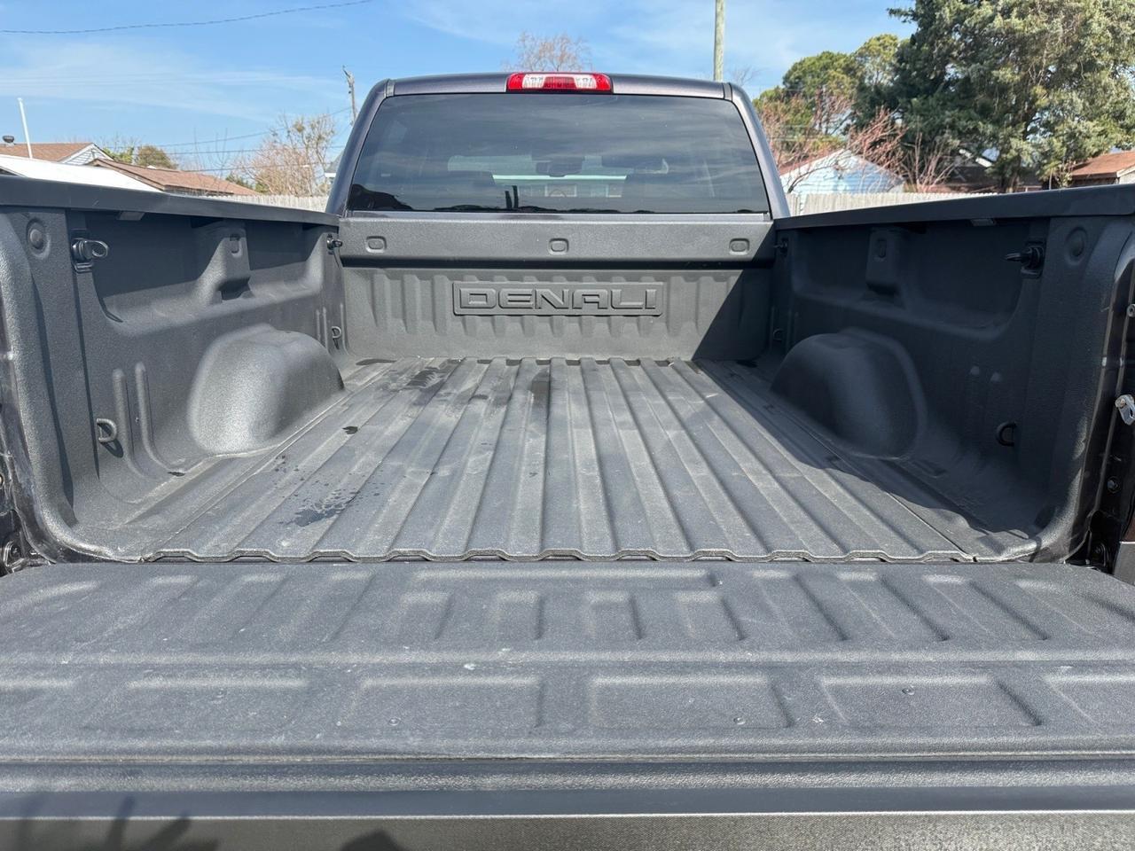 2015 GMC Sierra 2500HD available WiFi Denali, HEATED/VENTILATED SEATS, DVD ENTERTAINMENT, BOSE SPEAKERS, BLUETOOTH, UNIVERSAL GARAGE DOOR OPENER, WIFI, POWER MIRRORS, BED LINER, TOW PACKAGE, REMOTE KEYLESS ENTRY, RUNNING BOARDS, LOW MILES! Norfolk VA