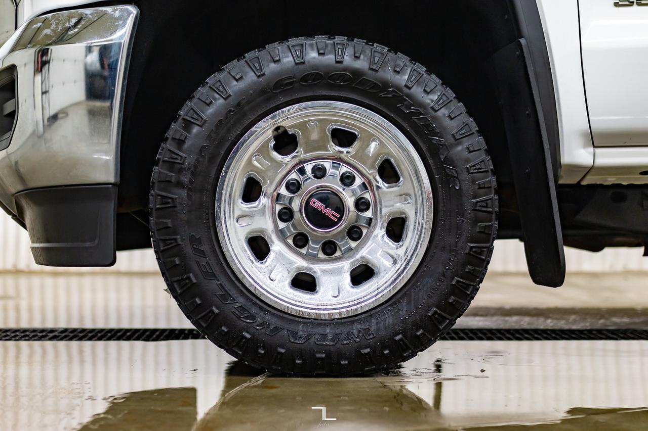 2015 GMC Sierra 3500HD 4x2 Reg Cab WT Longbox Red Deer AB