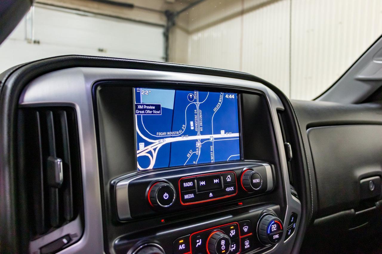 2015 GMC Sierra 3500HD 4x4 Double Cab SLT Dually Leather Nav Red Deer AB