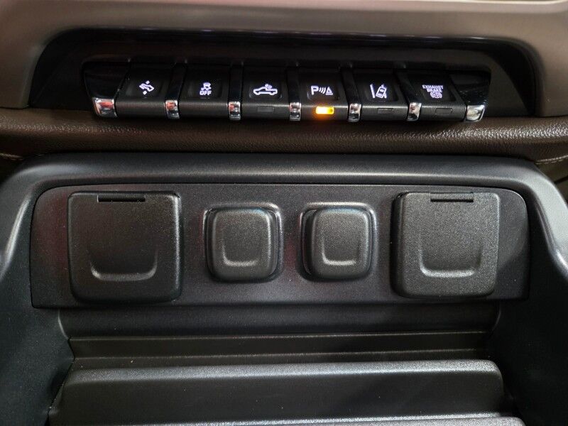 2015 GMC Sierra 3500HD Denali 4WD Long Bed 6.6L Duramax Diesel GPS FREE WARRANTY Arlington TX