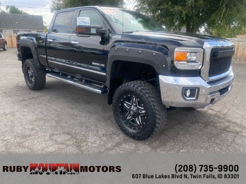 2015 GMC Sierra 3500HD available WiFi SLT