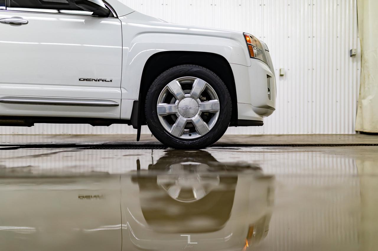 2015 GMC Terrain AWD Denali Leather Roof Nav BCam Red Deer AB