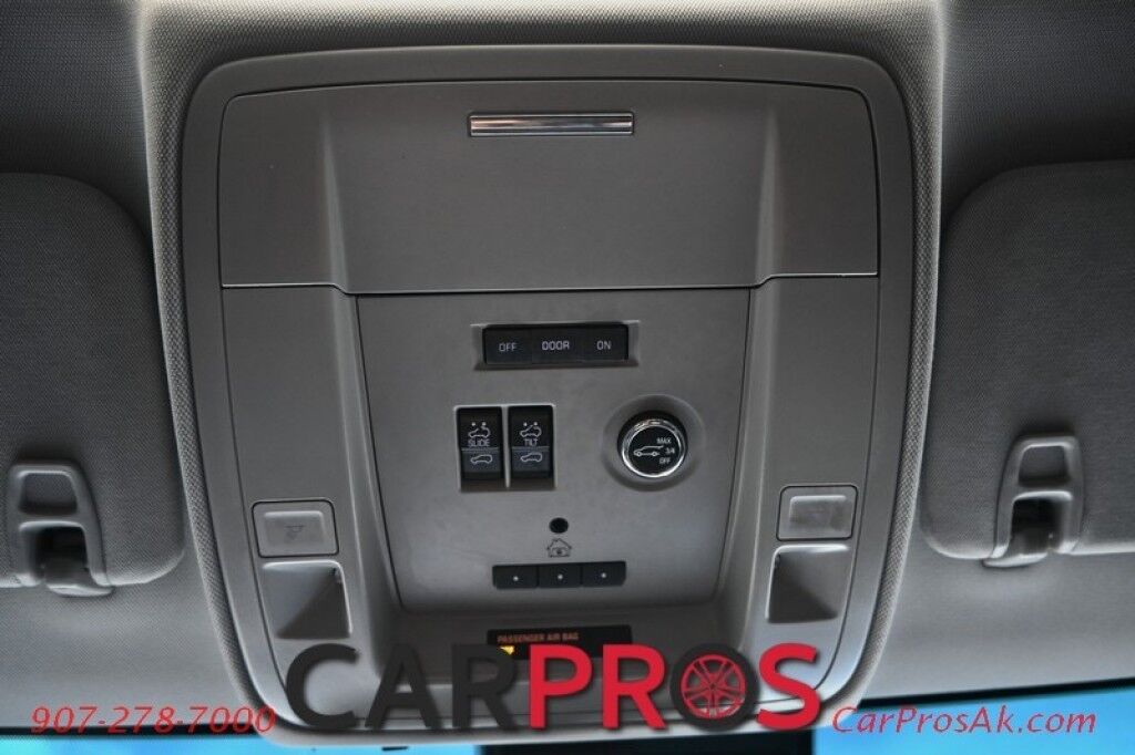 2015 GMC Yukon SLT - 5.3L V8 - 4X4 - Heated & Cooled Leather Seats - Heated Steering Wheel - 2nd Row Heated Bucket Seats - 3rd Row Seating - Navigation - Bluetooth - Sunroof - Tow Package Anchorage AK