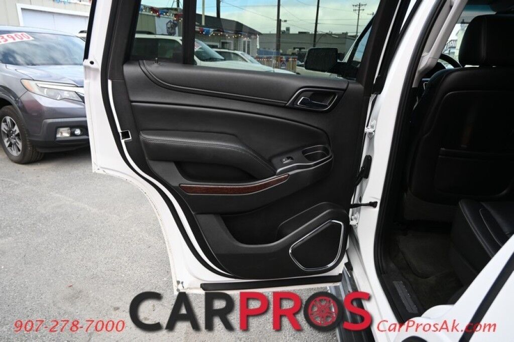 2015 GMC Yukon SLT - 5.3L V8 - 4X4 - Heated & Cooled Leather Seats - Heated Steering Wheel - 2nd Row Heated Bucket Seats - 3rd Row Seating - Navigation - Bluetooth - Sunroof - Tow Package Anchorage AK