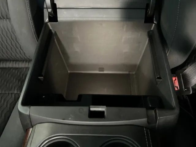 2015 GMC Yukon XL SLE Sport Utility 4D Cincinnati OH