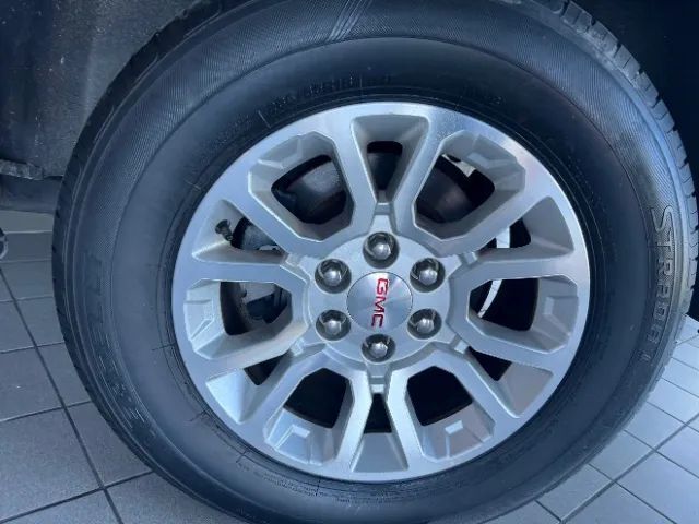 2015 GMC Yukon XL SLE Sport Utility 4D Cincinnati OH