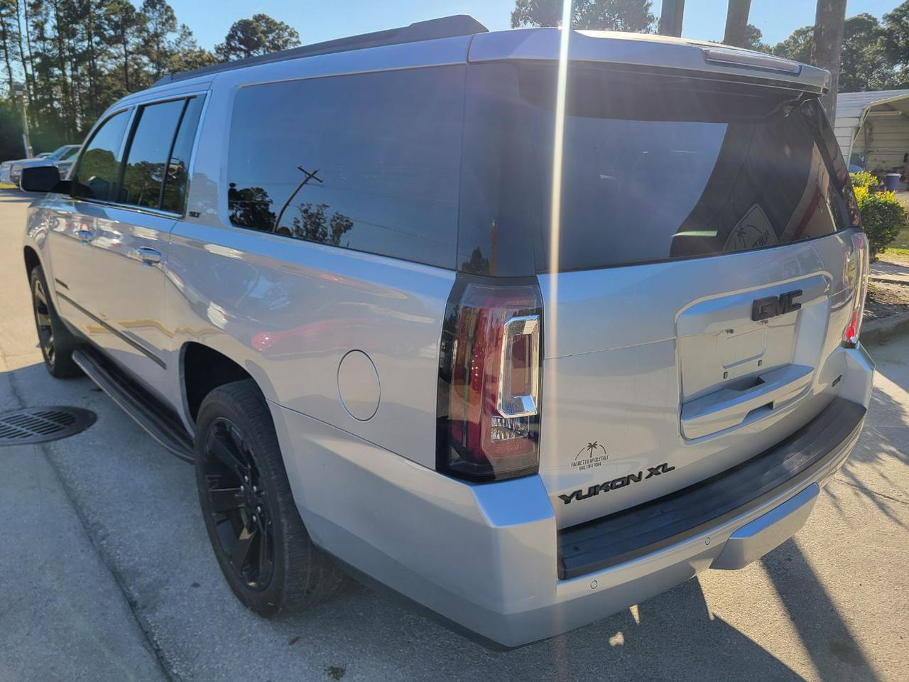 2015 GMC Yukon XL SLT 1/2 Ton 4WD