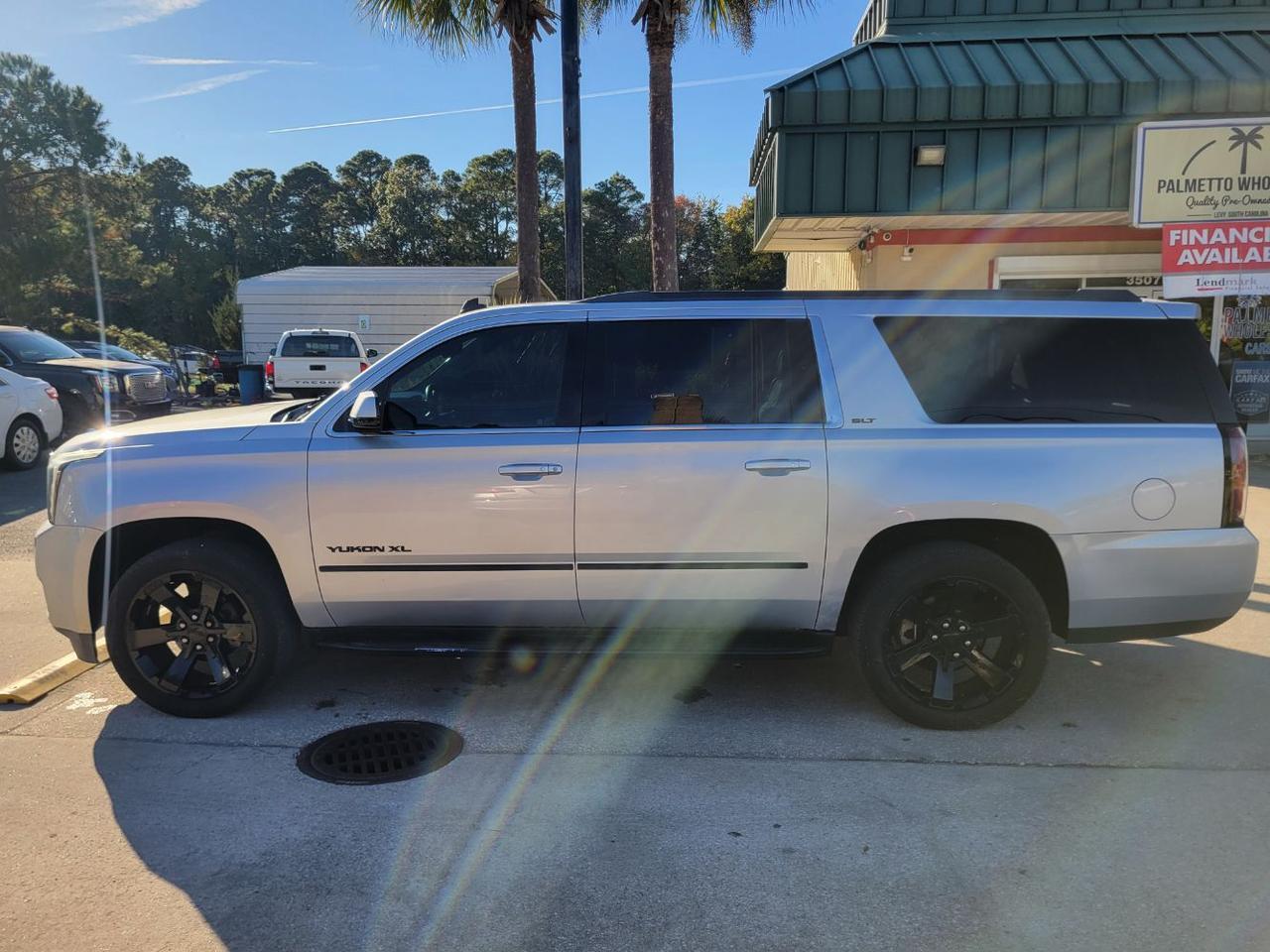 2015 GMC Yukon XL SLT 1/2 Ton 4WD