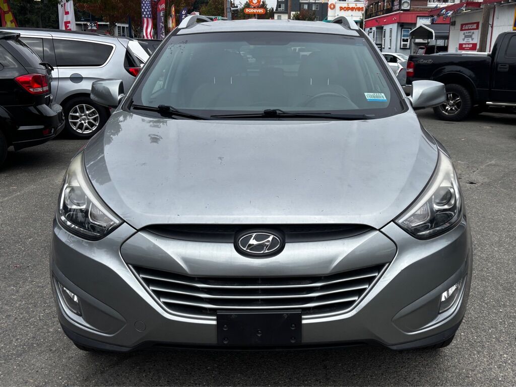 2015 HYUNDAI TUCSON SE