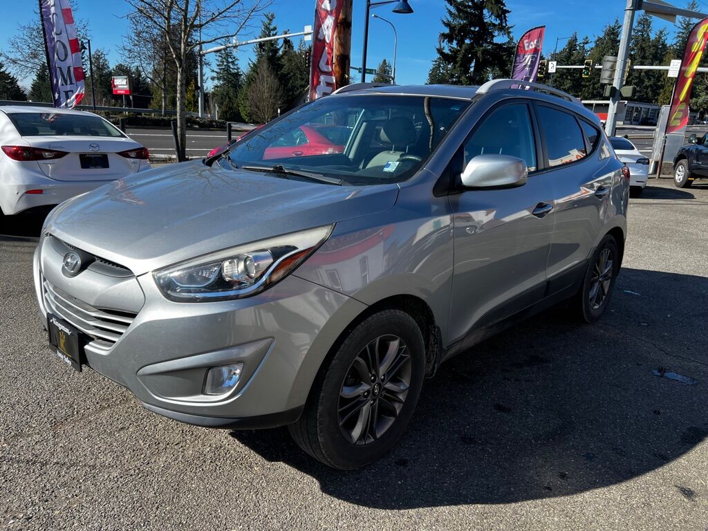 2015 HYUNDAI TUCSON SE