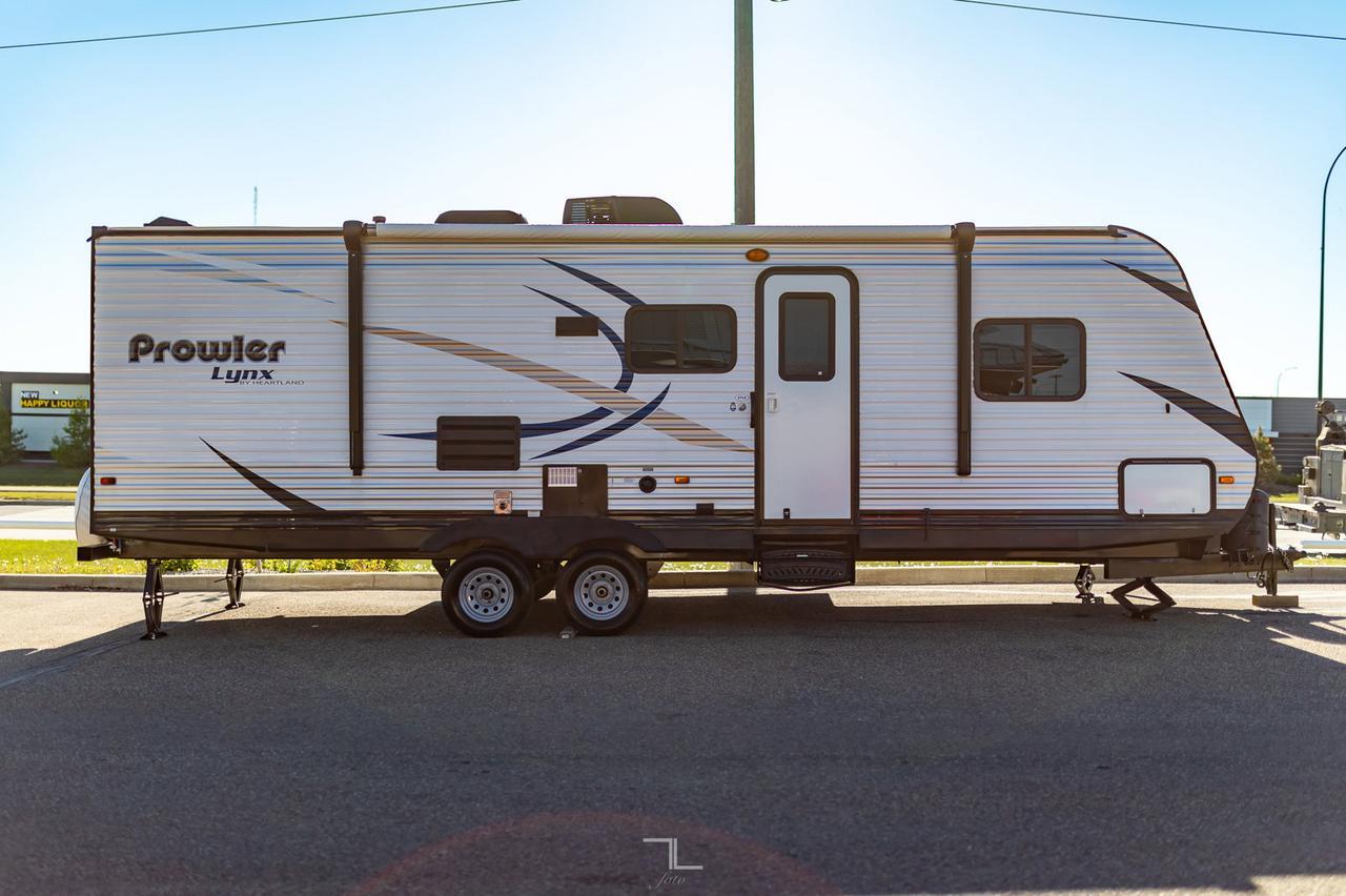 2015 Heartland Prowler Lynx 27LX Solar Panels Slideout