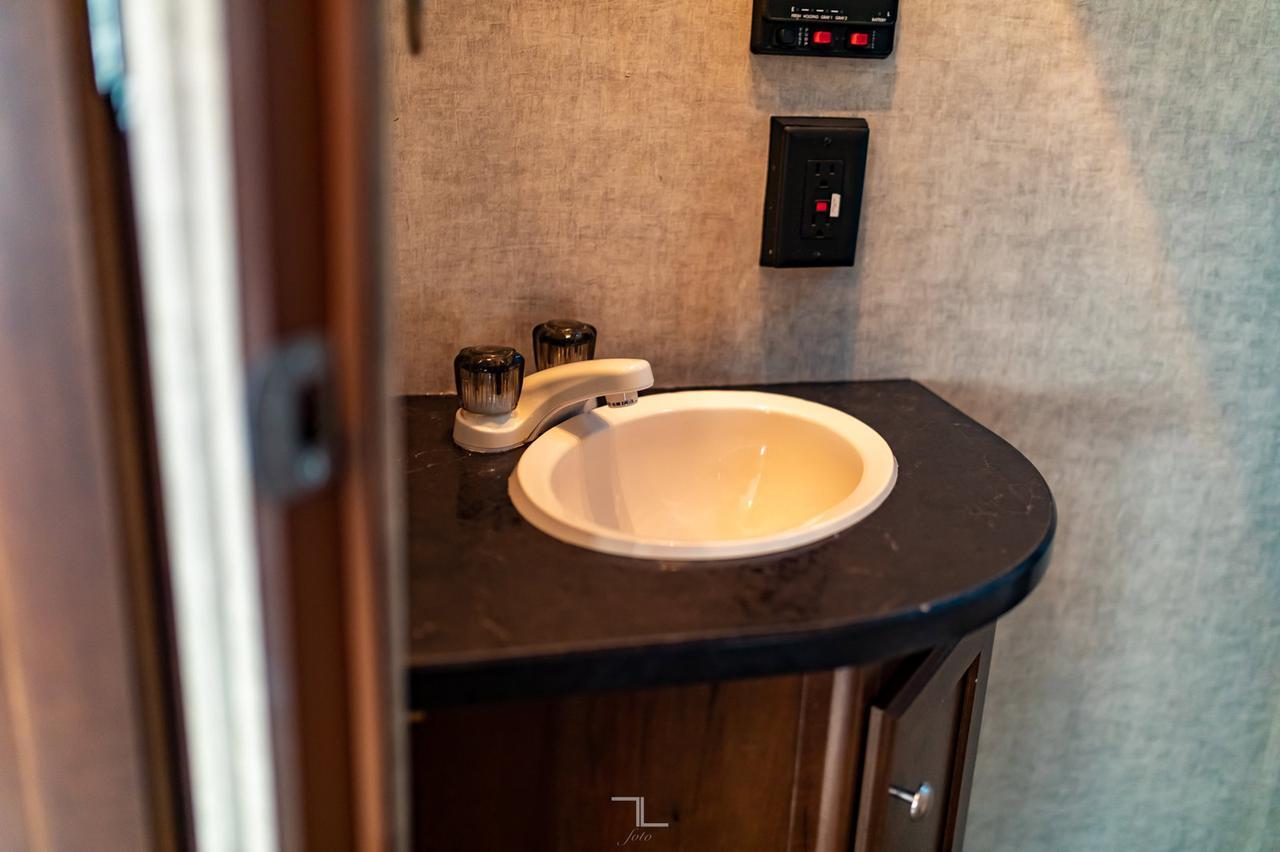 2015 Heartland Prowler Lynx 27LX Solar Panels Slideout Red Deer AB