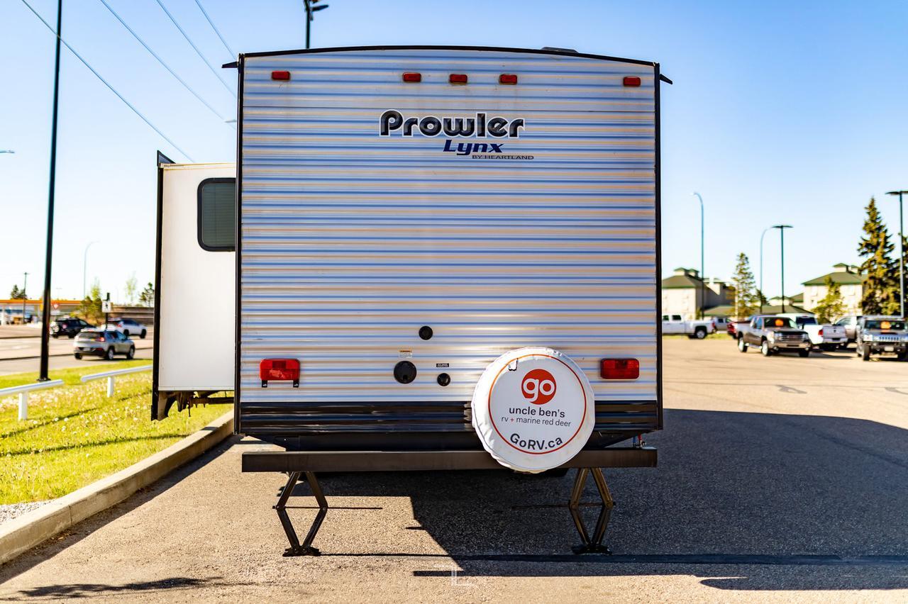 2015 Heartland Prowler Lynx 27LX Solar Panels Slideout Red Deer AB