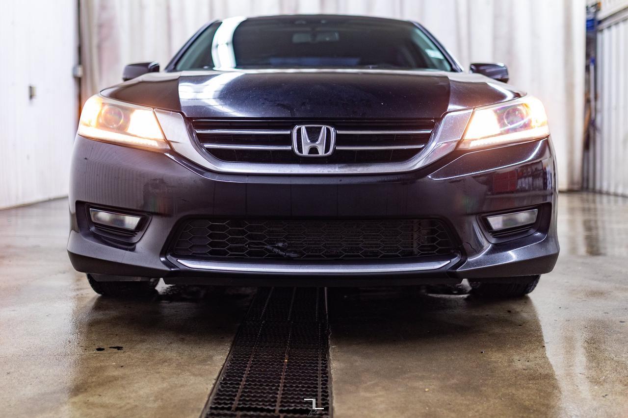 2015 Honda Accord EX-L Leather Roof BCam Red Deer AB