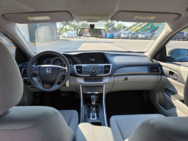 2015 Honda Accord LX photo 9