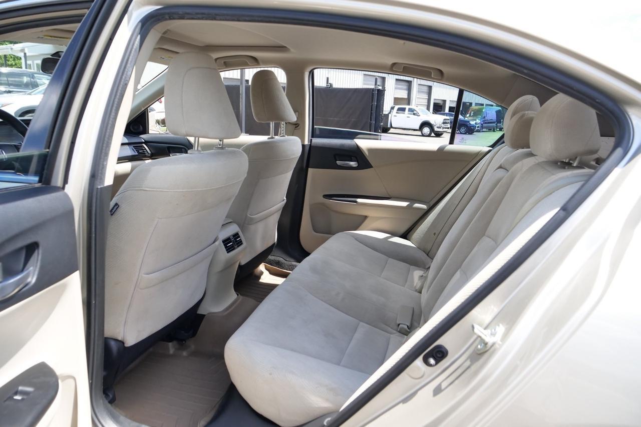 2015 Honda Accord Sedan EX / Sunroof / Remote Keyless Entry! High Point NC
