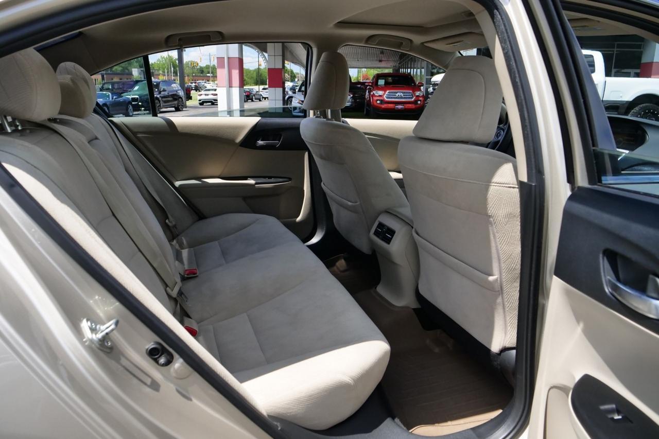 2015 Honda Accord Sedan EX / Sunroof / Remote Keyless Entry! High Point NC