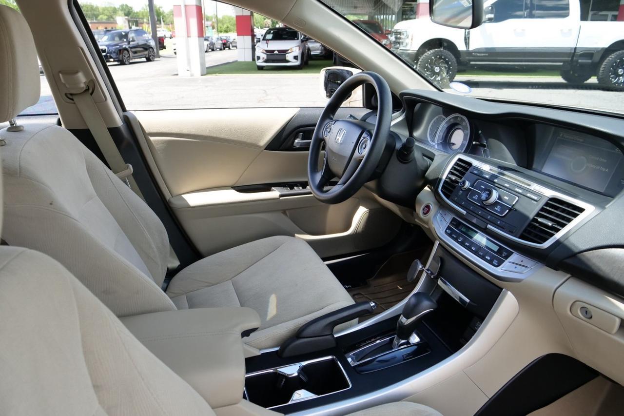 2015 Honda Accord Sedan EX / Sunroof / Remote Keyless Entry! High Point NC