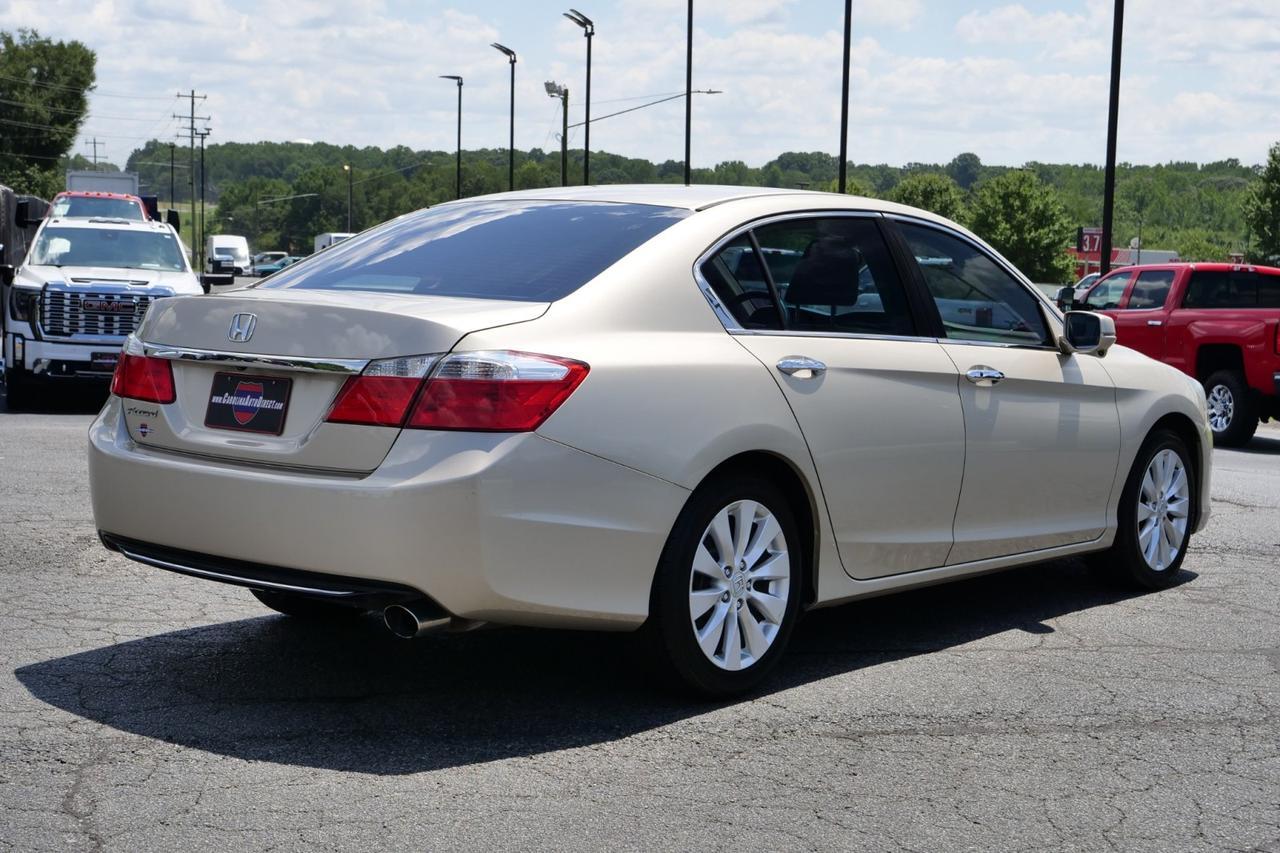 2015 Honda Accord Sedan EX / Sunroof / Remote Keyless Entry! High Point NC