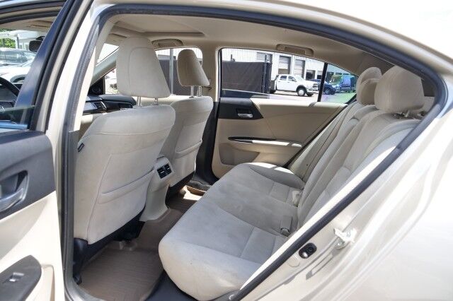 2015 Honda Accord Sedan EX / Sunroof / Remote Keyless Entry! High Point NC