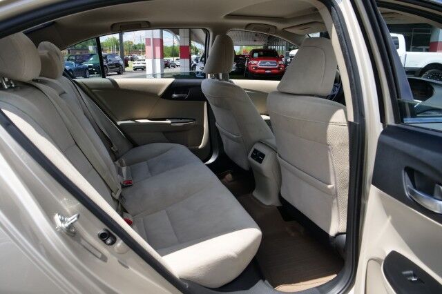 2015 Honda Accord Sedan EX / Sunroof / Remote Keyless Entry! High Point NC