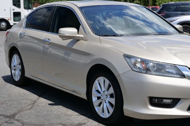 2015 Honda Accord Sedan EX / Sunroof / Remote Keyless Entry! High Point NC